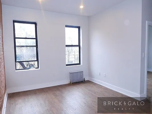 Rented by BRICK & GALO REALTY CORP | media 17