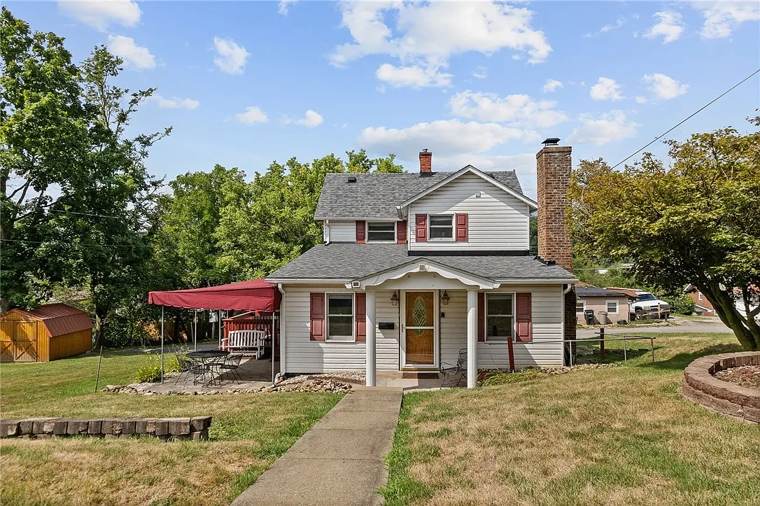 233 Cherry Ave photo 1