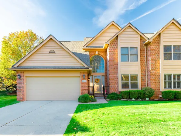 22450 Timber Ridge Ct, Woodhaven, MI 48183