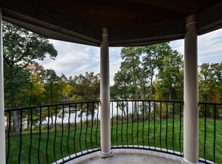 4759 Lakeshire Dr, Howell, MI 48843