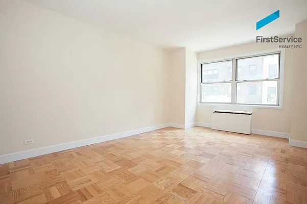 Rented by FirstService Realty (legacy) | media 12