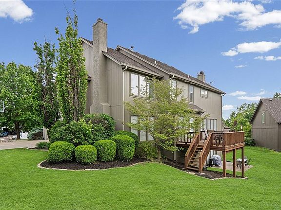 2nd image of 8011 Park View Dr