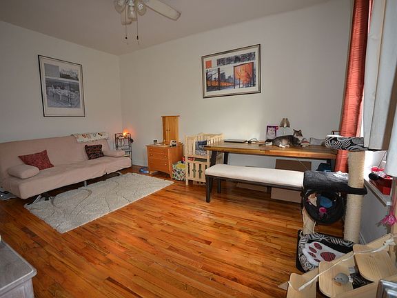 3rd image of 35-07 Ditmars Blvd #3