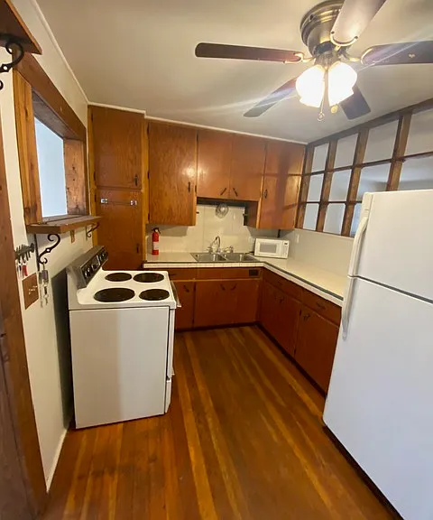 114 Cedar Pl — Photo 8