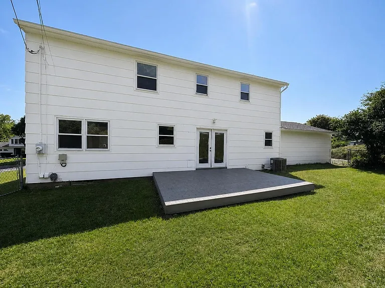 15 Crestview Dr — Photo 8
