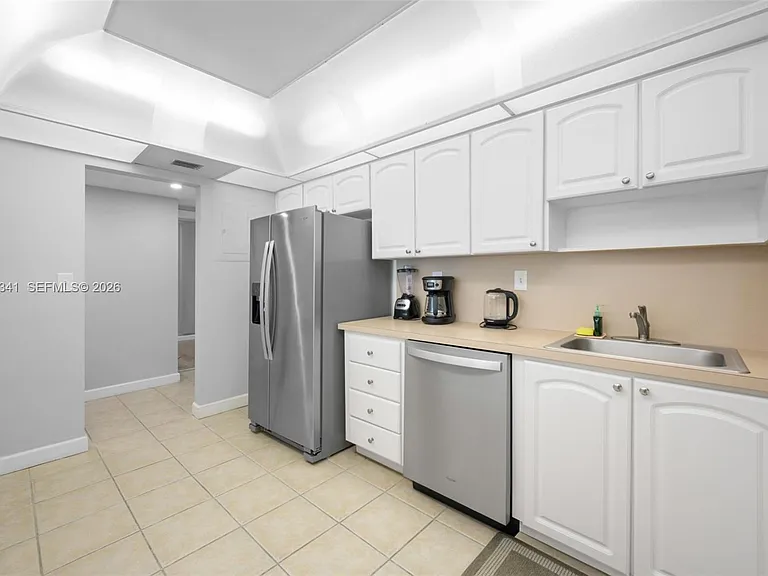19370 Collins Ave #321 — Photo 7