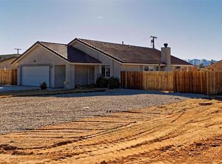 10888 Nandina Rd, Apple Valley, CA 92308