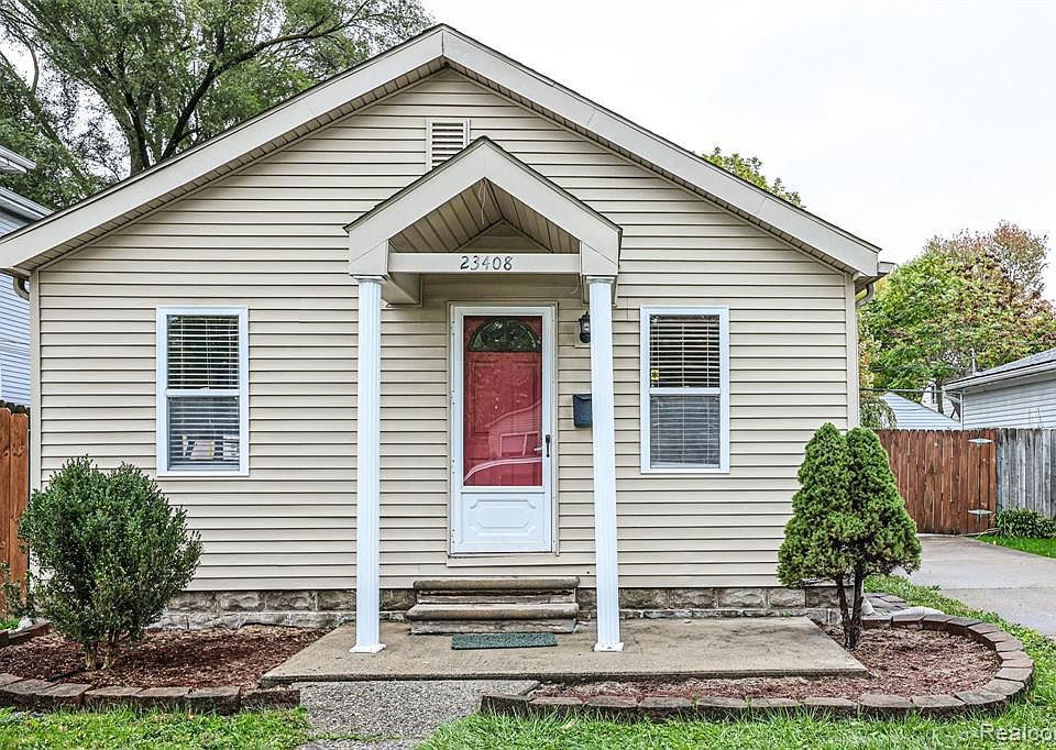 1st image of 23408 Reynolds Ave