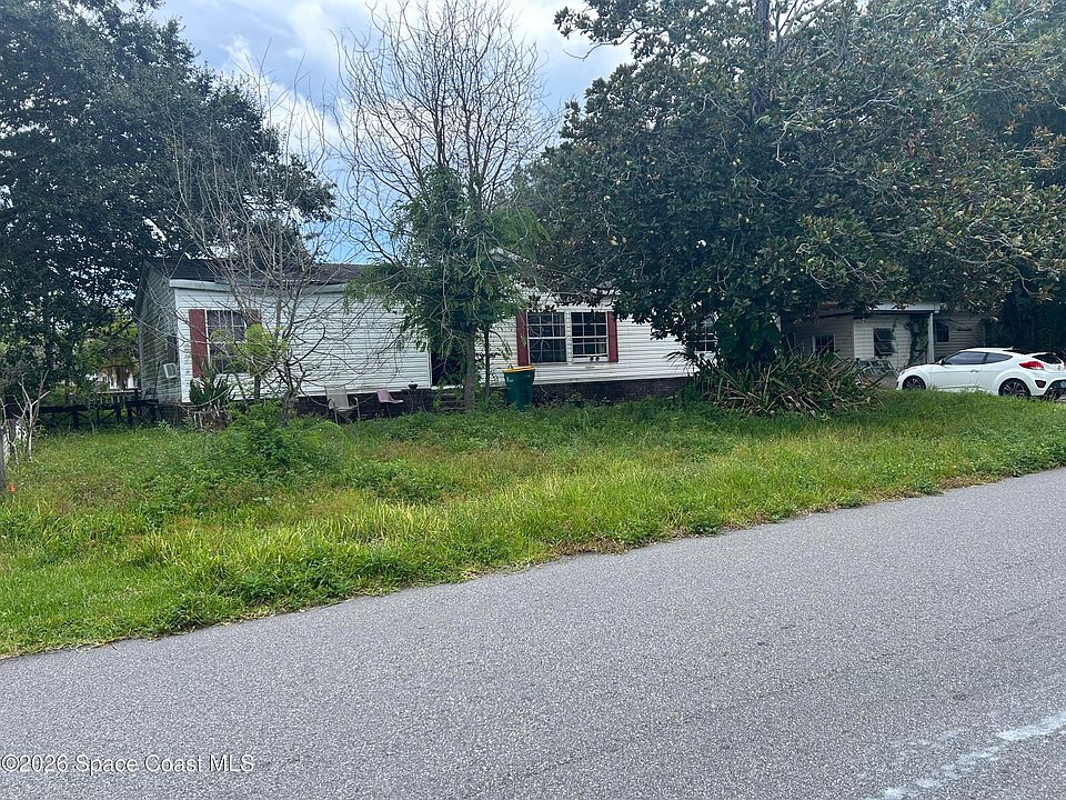 1st image of 11 Emerald St
