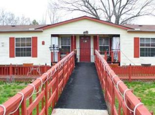 10360 State Route 423, Hollow Rock, TN 38342