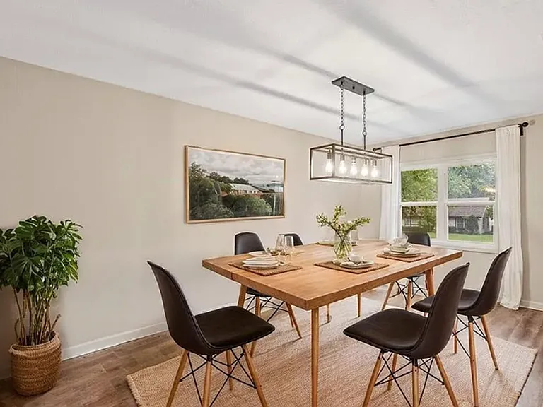 7632 Rainbow Dr — Photo 4