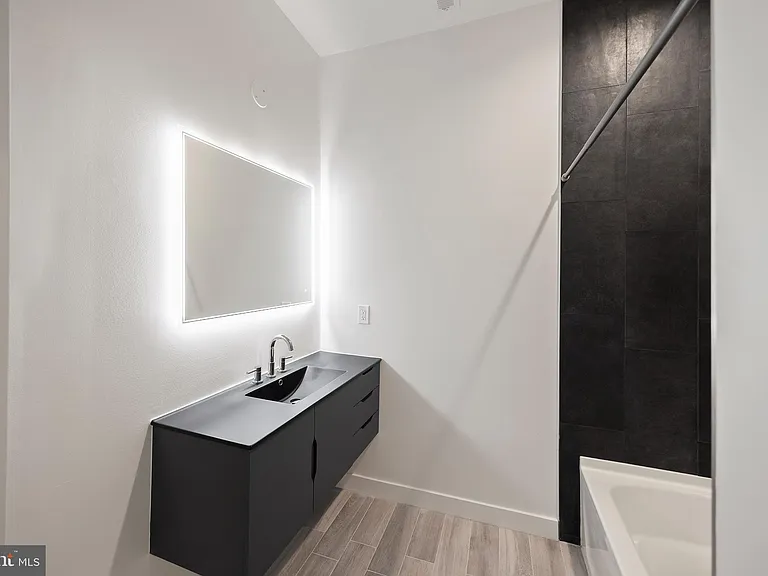 2037 McCulloh St #3 — Photo 14