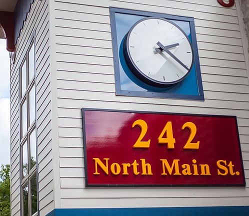 5th image of 242 N Main St #2