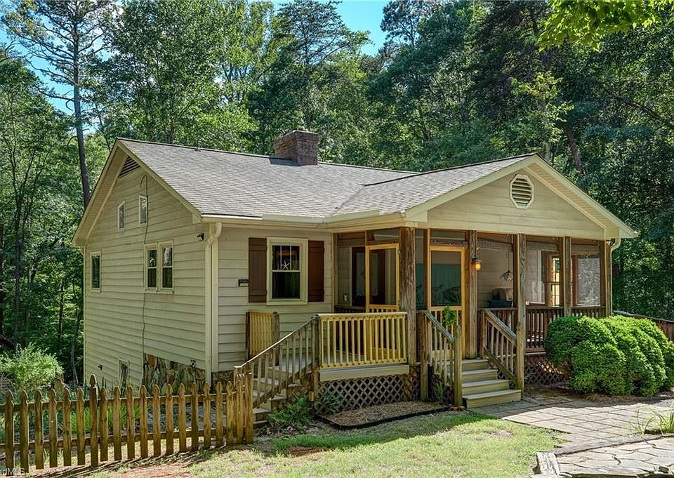 1st image of 190 Partridge Ct