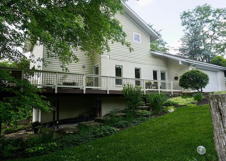 1st image of 405 Pleasant View Cir
