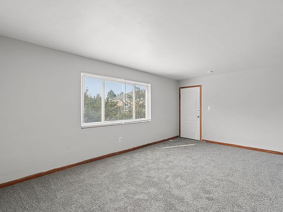 2nd image of 3442 E Broad St #C