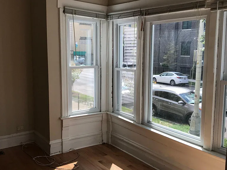 1242 W Diversey Pkwy #1 — Photo 10