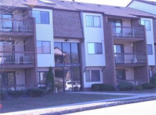 824 Edison Glen Ter, Edison, NJ 08837
