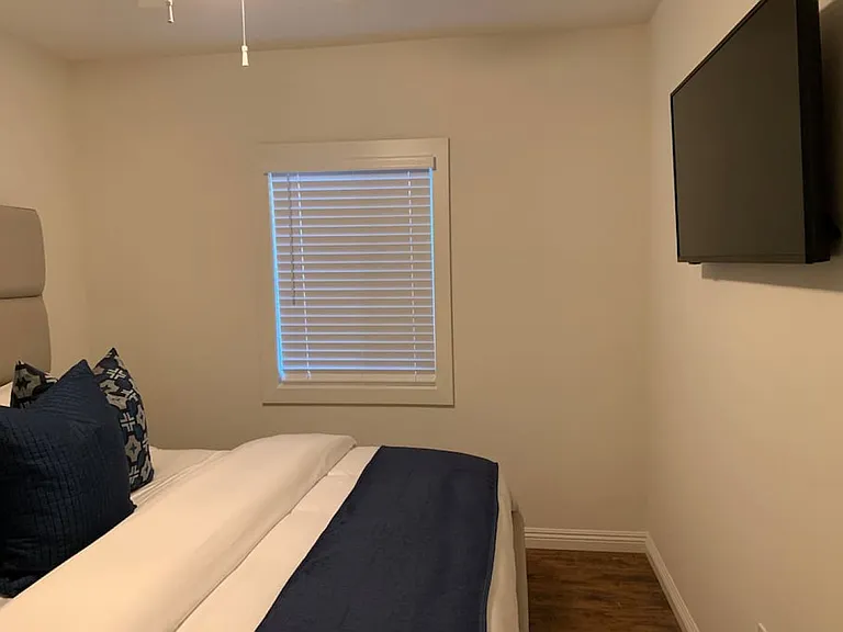 2300 Delaware St #10 — Photo 14
