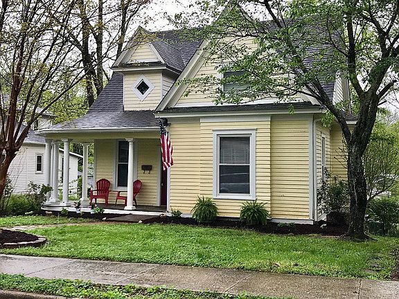 Great curb appeal all love! 