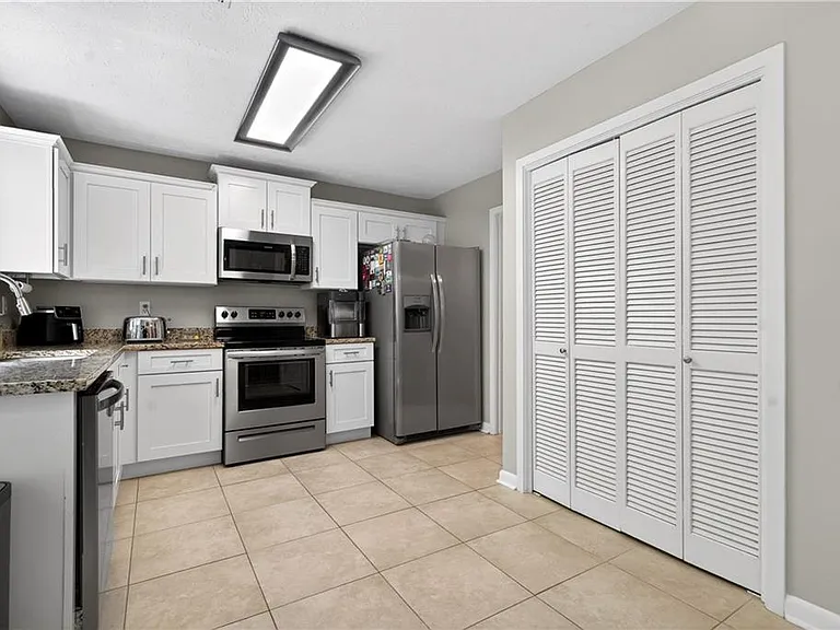 5035 N Bridges Dr — Photo 11