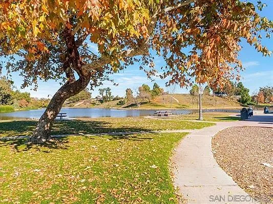 2 bed, 819 sqft, $2,550 — Photo 4