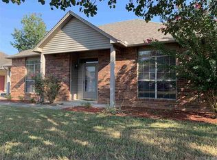 2102 Jonathan Ln, Searcy, AR 72143