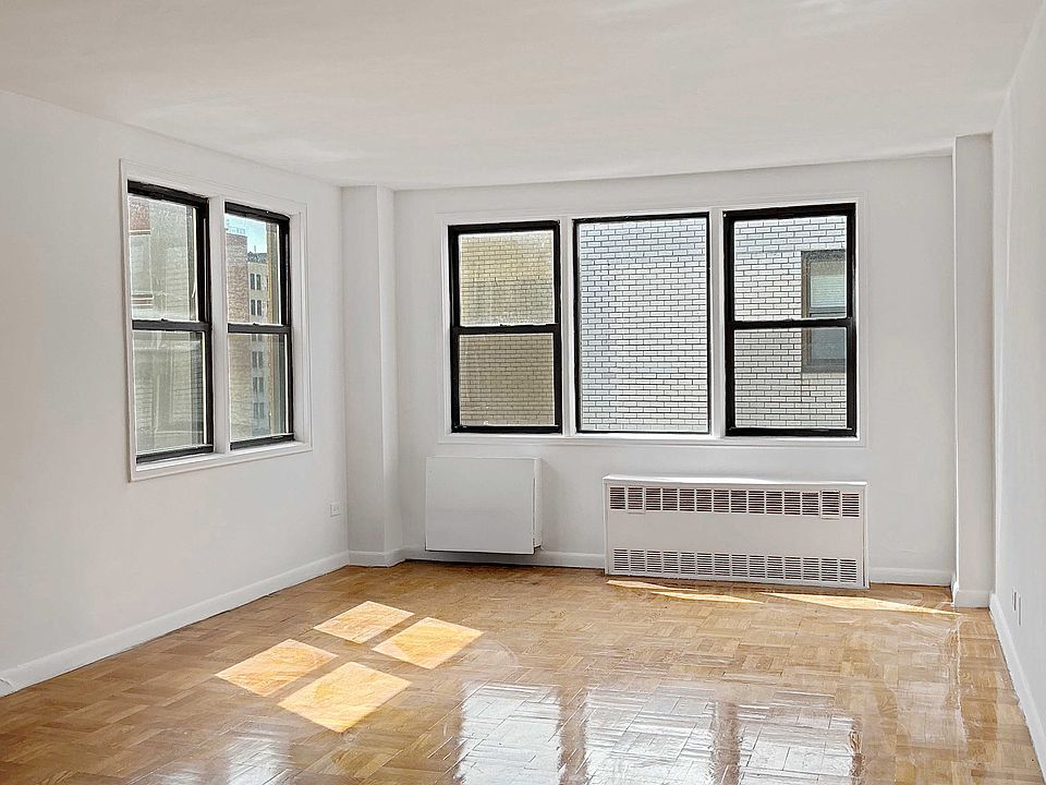 1st image of 150 E 18th St APT 14D