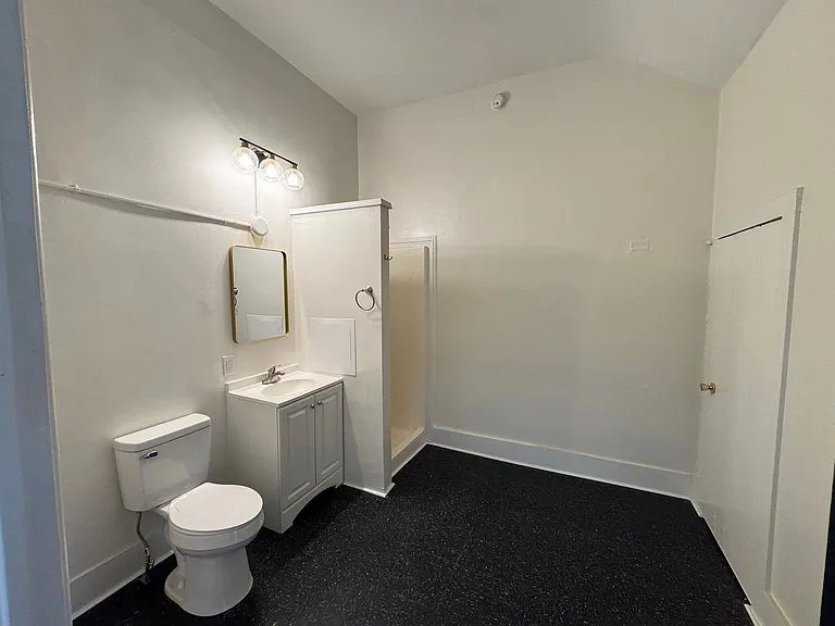 504 N Person St — Photo 18