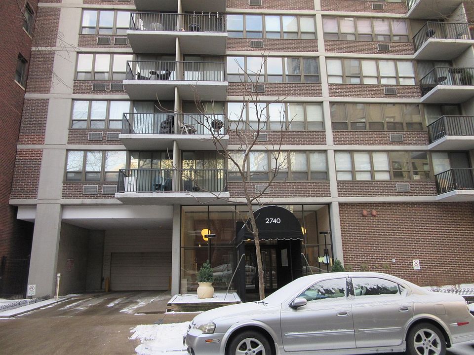 1st image of 2740 N Pine Grove Ave APT 13G