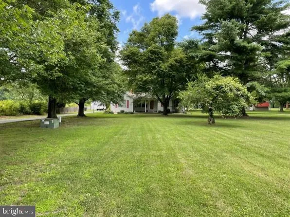 625 Oak Hill School Rd, Townsend, DE 19734