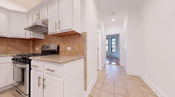 Kitchen, photo 2