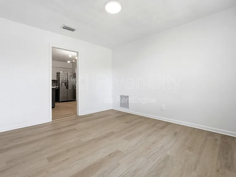 2860 Cedarcrest Dr — Photo 30