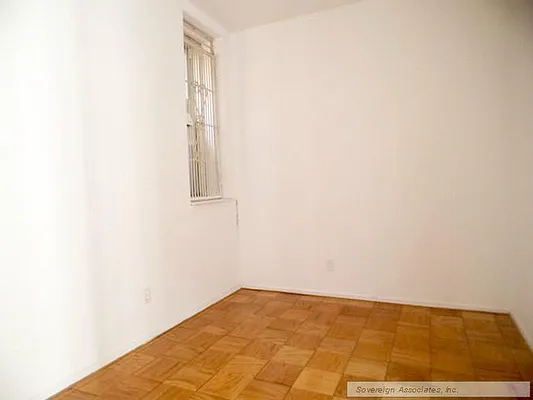 Rented by Sovereign Associates | media 27