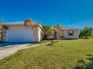 10 Maple Ave N, Lehigh Acres, FL 33936