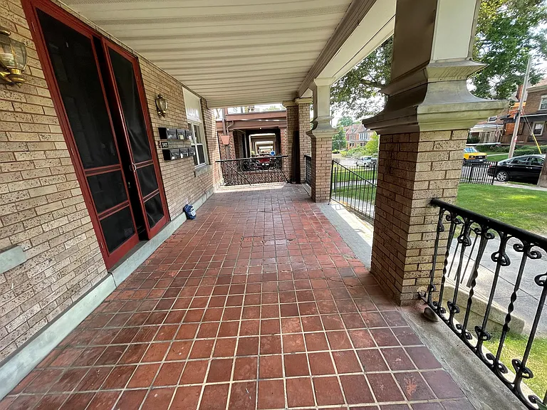 5425 Baywood St #4 — Photo 9