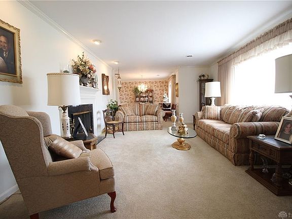 2nd image of 232 Hickory Dr