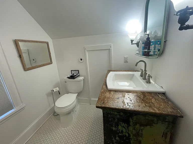 4453 York Ave S — Photo 12