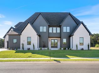 1635 Southwinds Dr, Conway, AR 72034