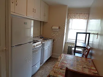 Rented by Zikos Realty Services