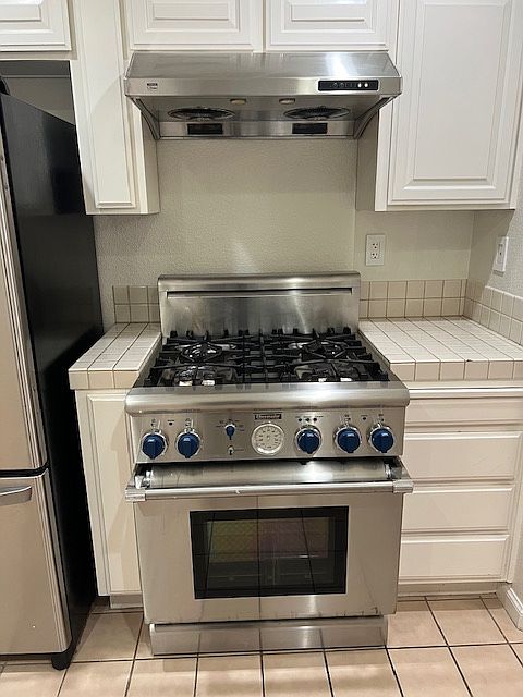 1st image of 670 Rock Ct