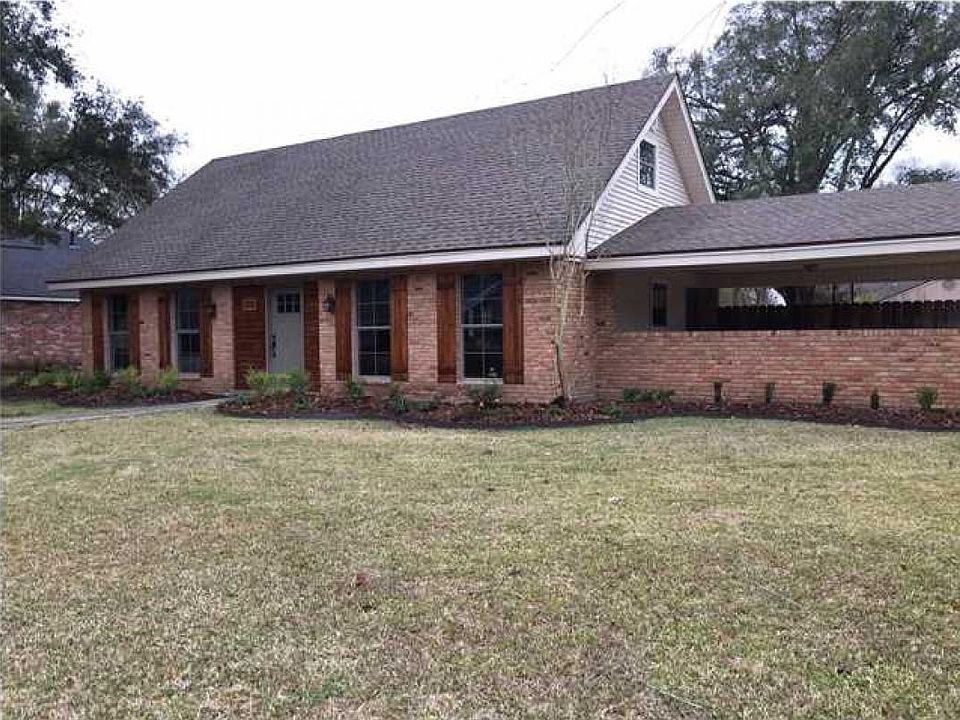 1st image of 300 Estainville Ave