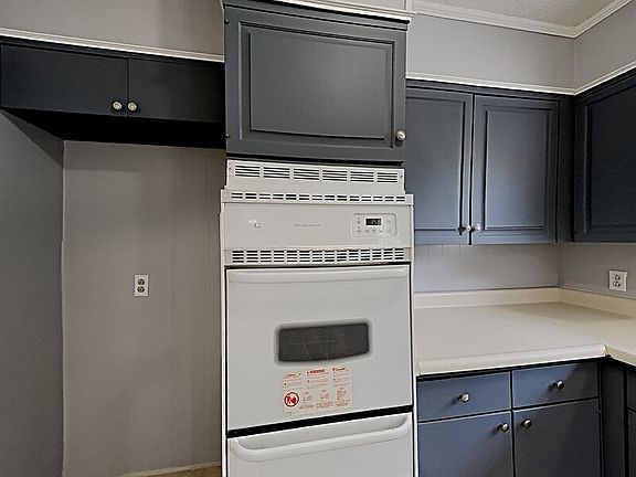 5th image of 2824 Wren Ave