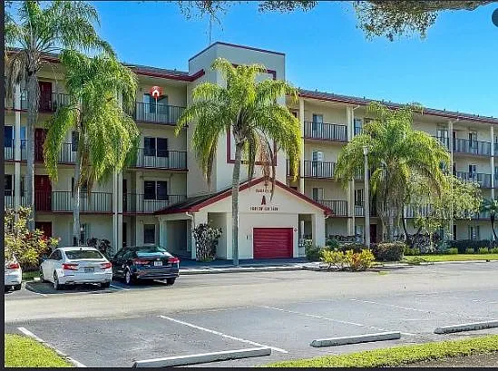 1 bed, 1.5 bath, 960 sqft, $1,750 — Photo 1