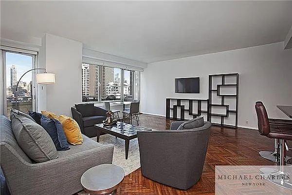 Rented by Michael Charles New York | media 23