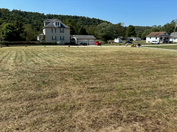 100 Shaffer Ave, Smock, PA 15480