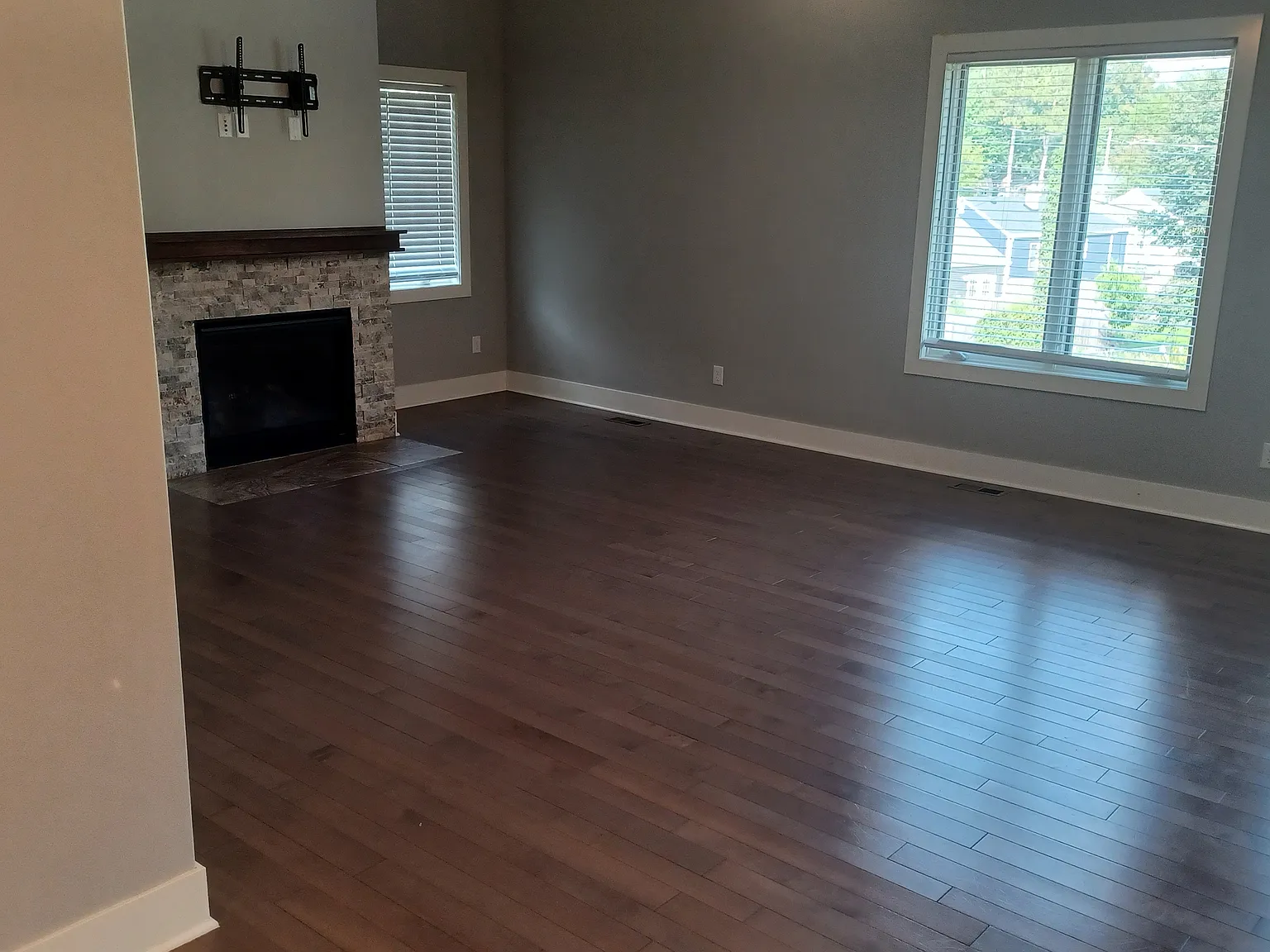 3 bed, 1548 sqft, $2,200 — Photo 3