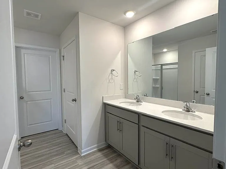 7898 Old Brook Rd — Photo 17