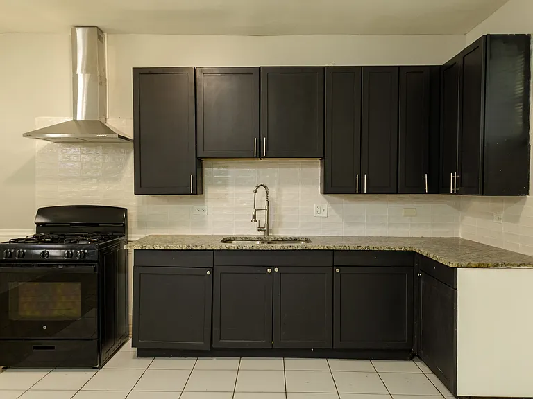 6667 S Michigan Ave #1 — Photo 3
