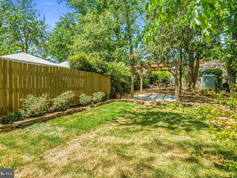 5810 Fifer Dr — Photo 18